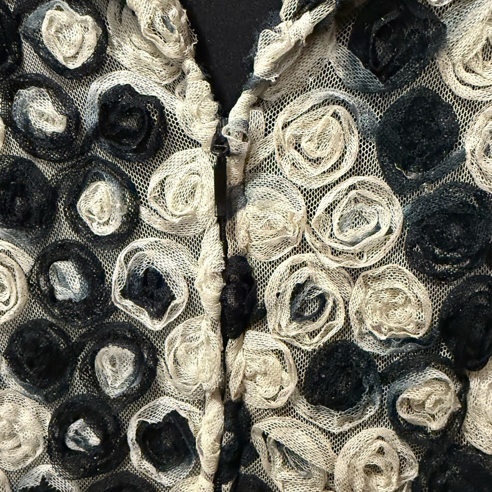 🖤Elegant Black and White Floral M Samuel Dong Jacket - Picture 3 of 6